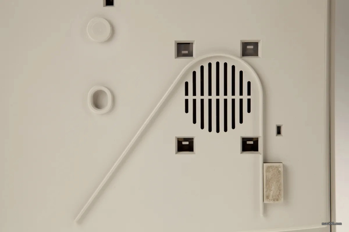 mac40th.com - Macintosh IIsi (1990)