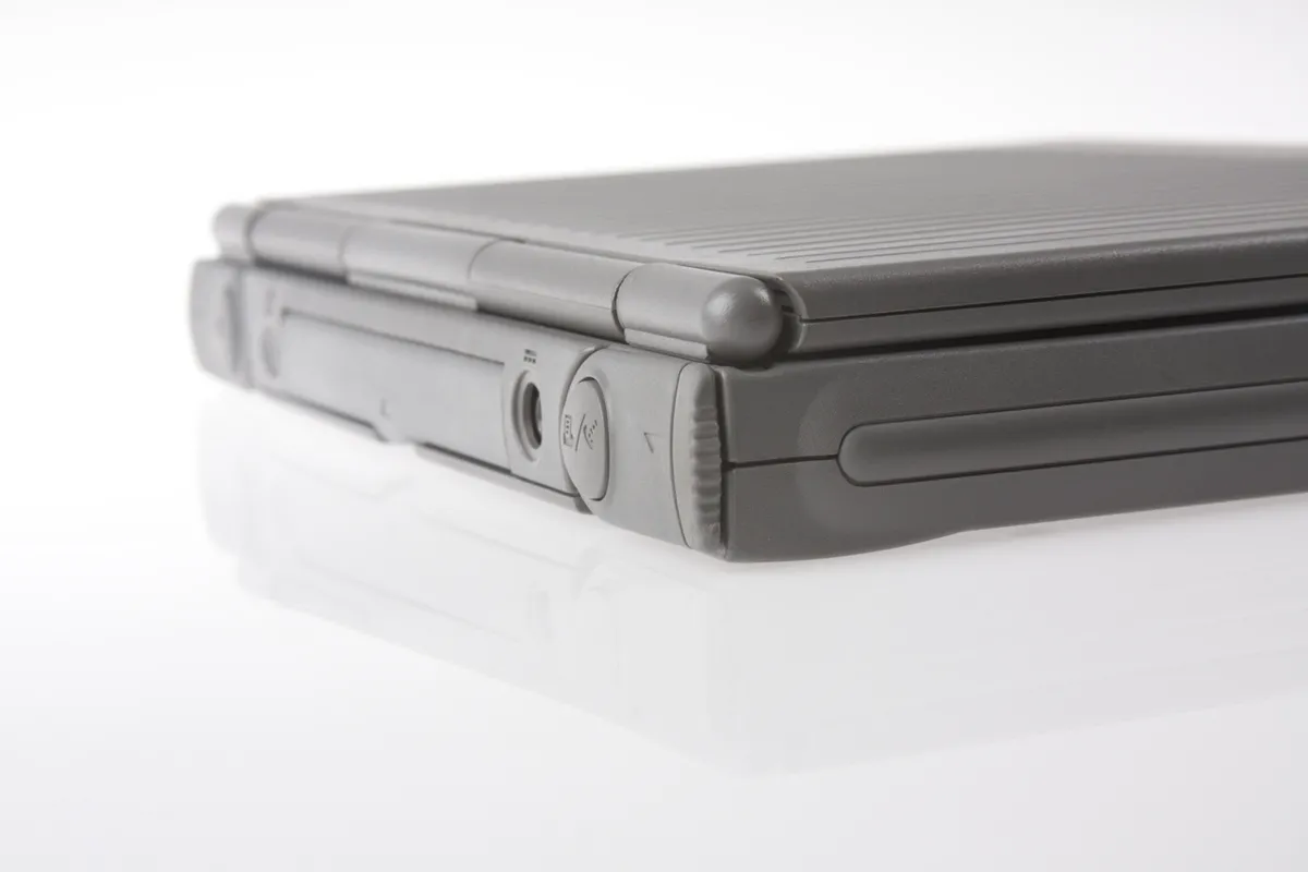 mac40th.com - Macintosh PowerBook Duo 230 (1992)