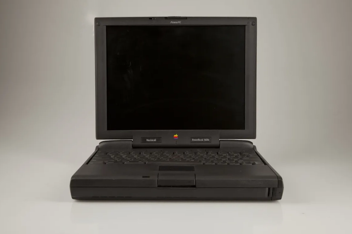 mac40th.com - Macintosh PowerBook 3400c (1997)
