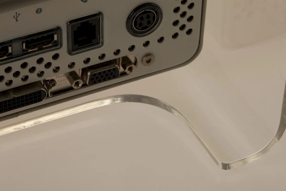 mac40th.com - PowerMac G4 Cube (2000)