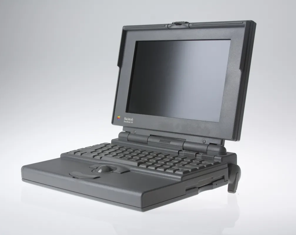 mac40th.com - Macintosh PowerBook 140 (1991)