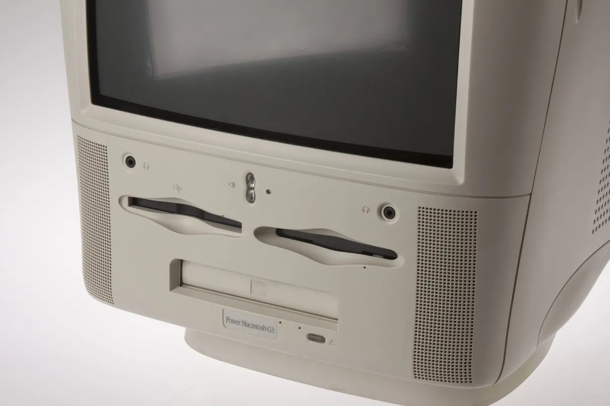 mac40th.com - Power Macintosh G3 AIO (1998)
