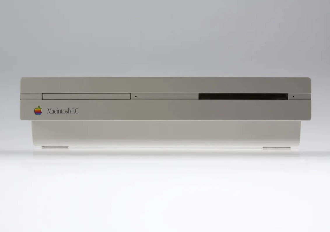 mac40th.com - Macintosh LC (1990)