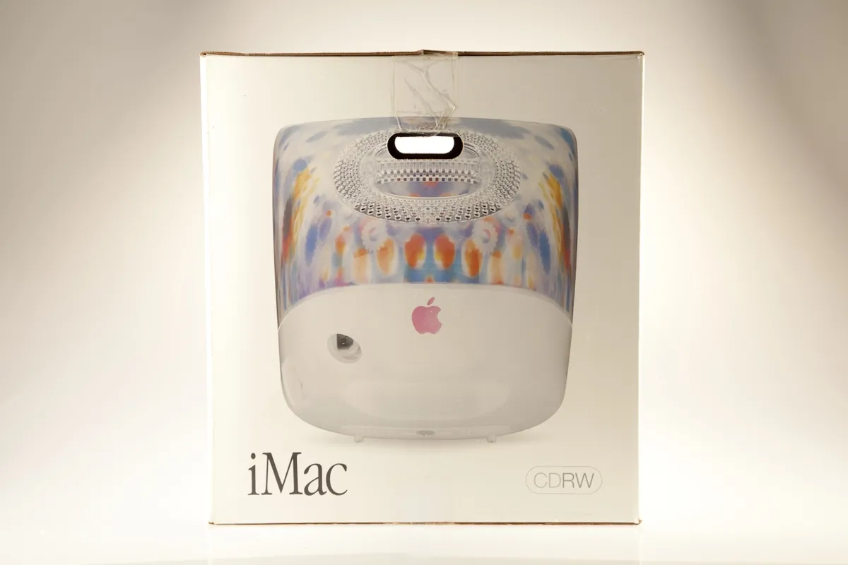 mac40th.com - iMac G3 (2001)
