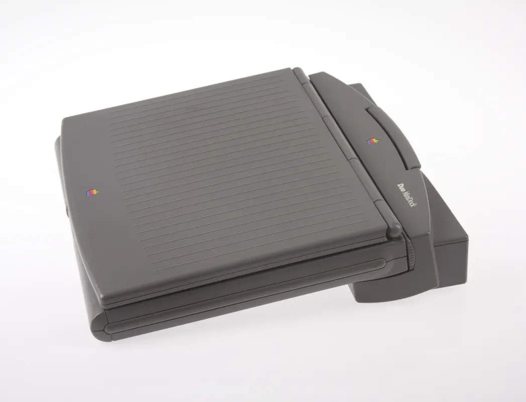 mac40th.com - Macintosh PowerBook Duo 250 (1993)