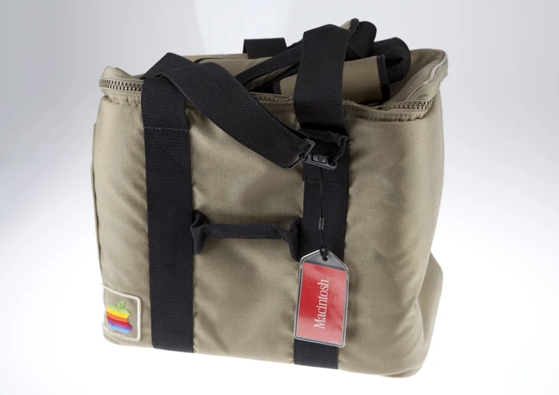 mac40th.com - Macintosh Carrying Case (1984)