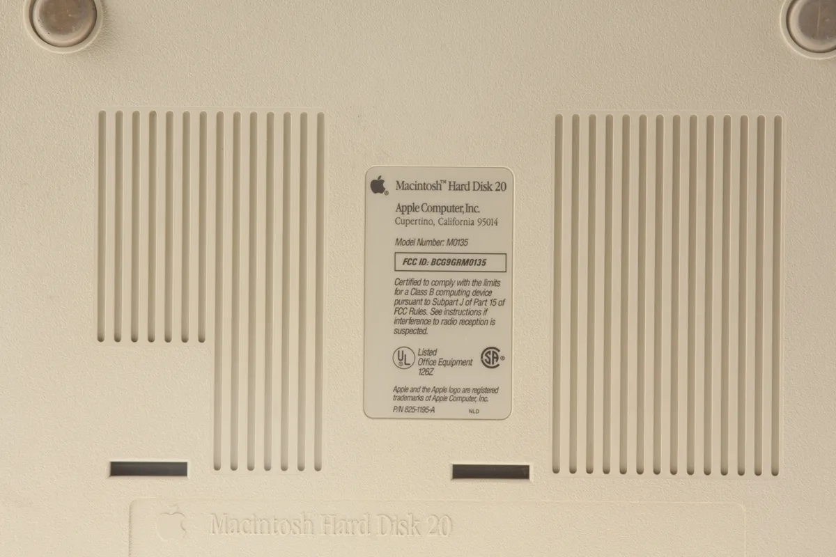 mac40th.com - Macintosh Hard Disk 20 (1987)