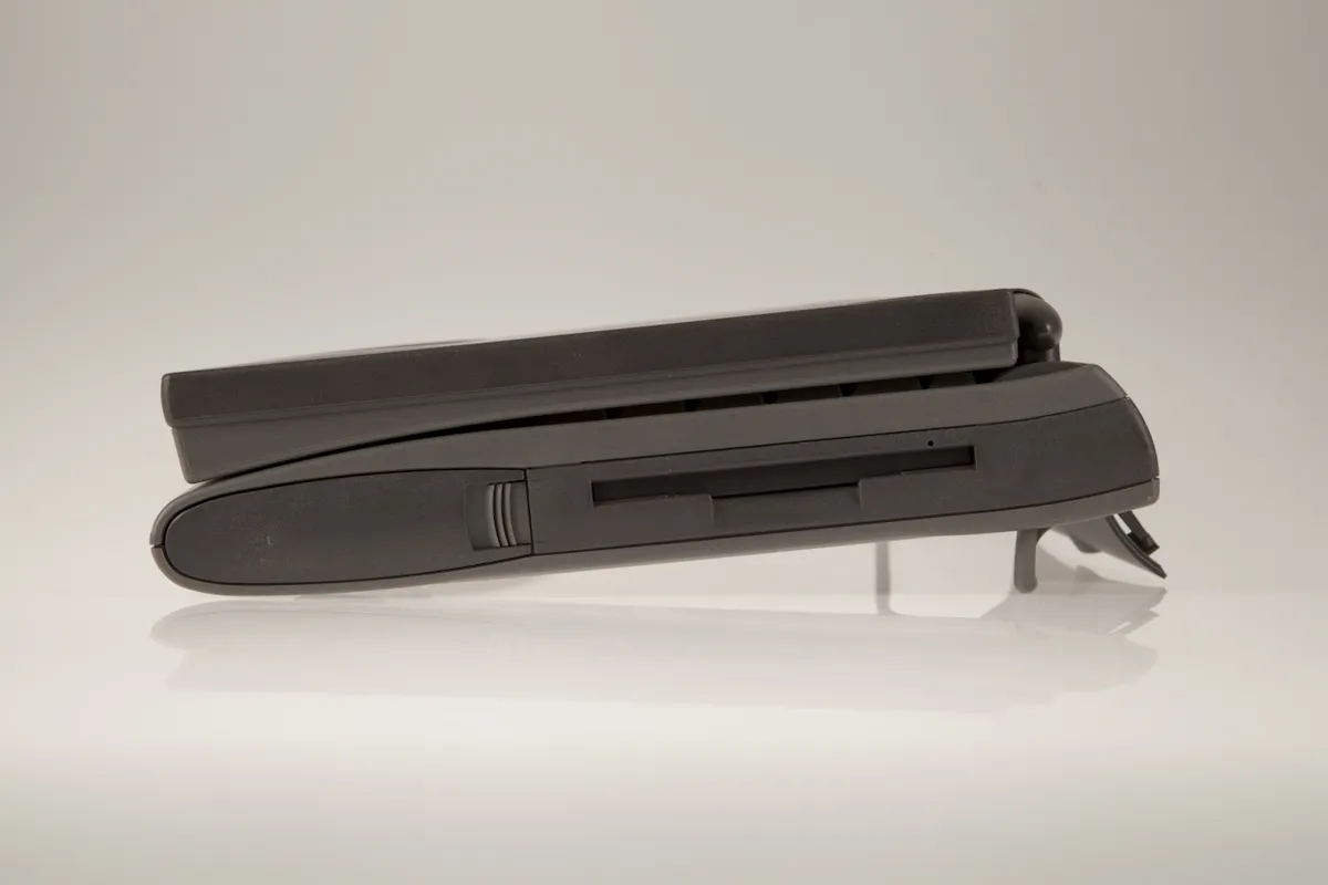 mac40th.com - Macintosh PowerBook 520 (1994)