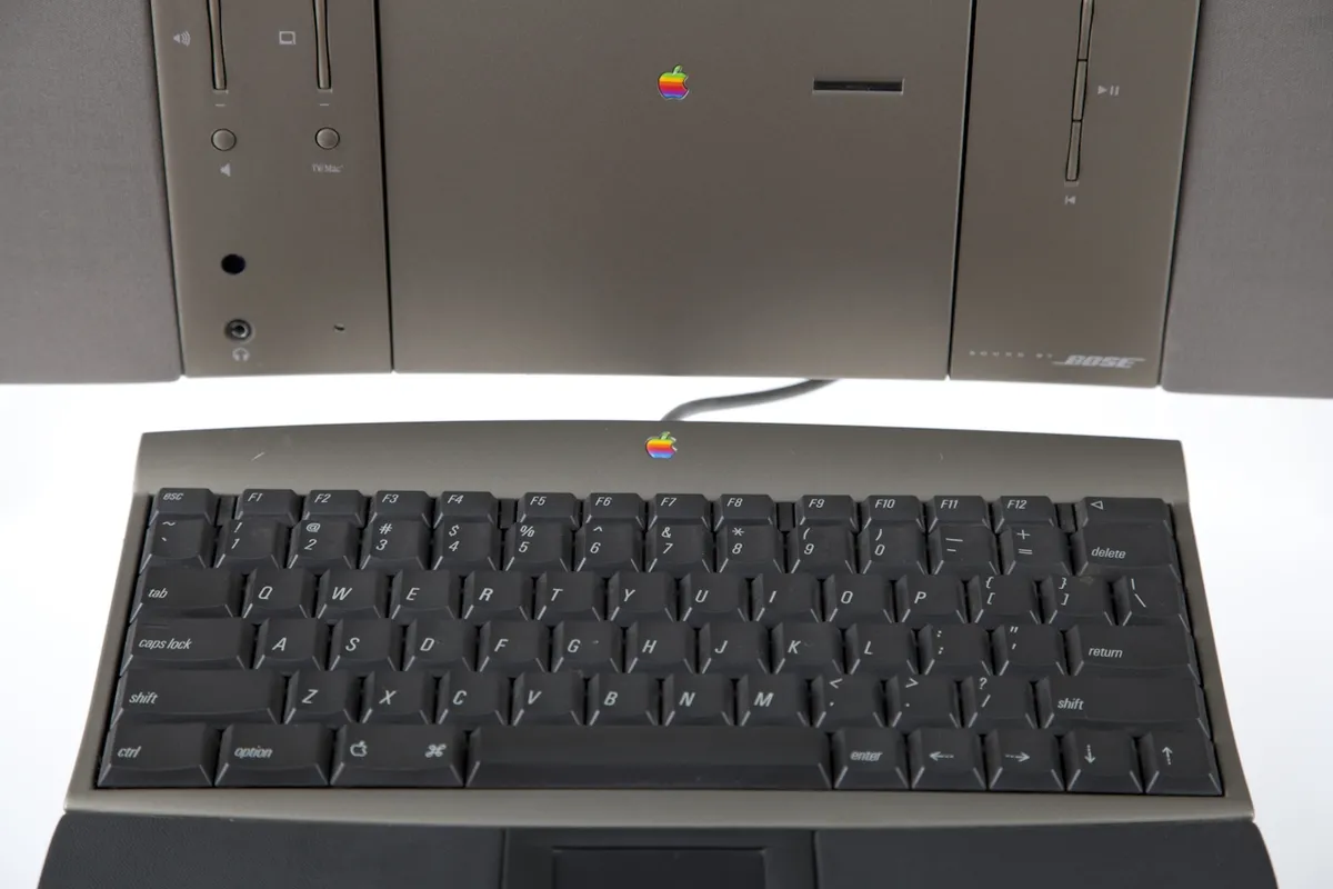 mac40th.com - 20th Anniversary Macintosh (2007)