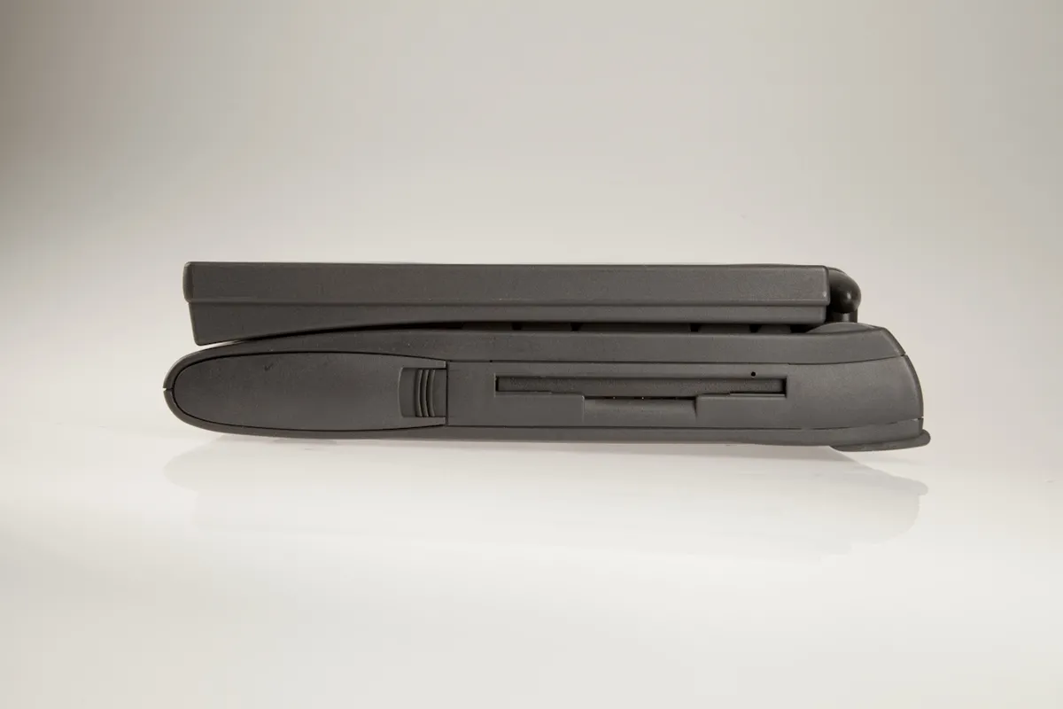 mac40th.com - PowerBook 550c (1995)