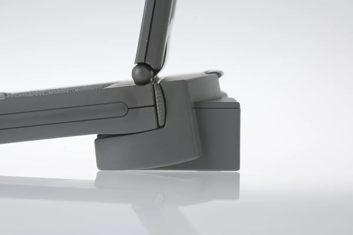 mac40th.com - Macintosh PowerBook Duo 2300 (1995)