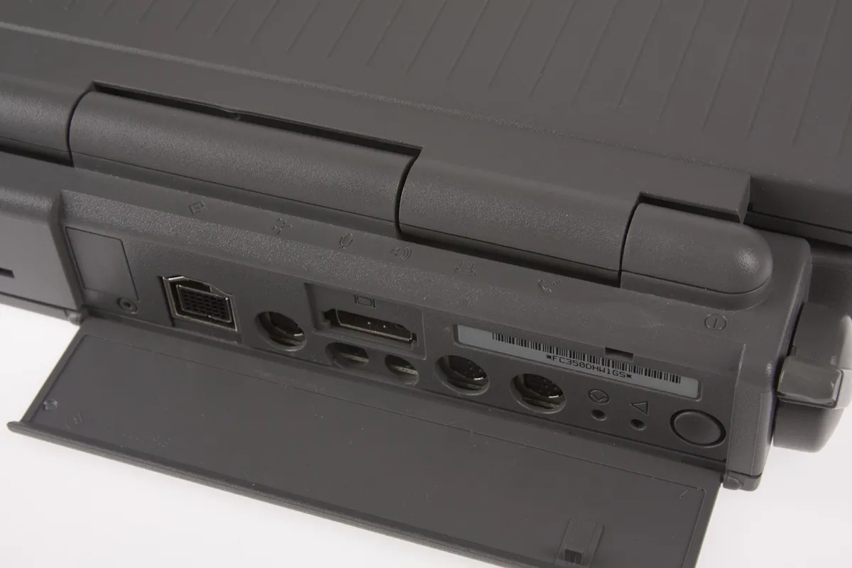 mac40th.com - Macintosh PowerBook 165 (1993)